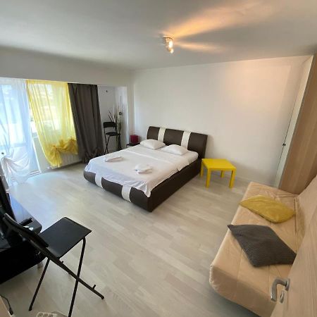New Green Apartment Studio 1 Bukarest Eksteriør billede