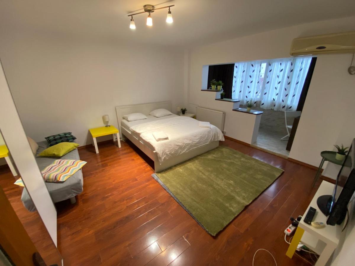 New Green Apartment Studio 1 Bukarest Eksteriør billede