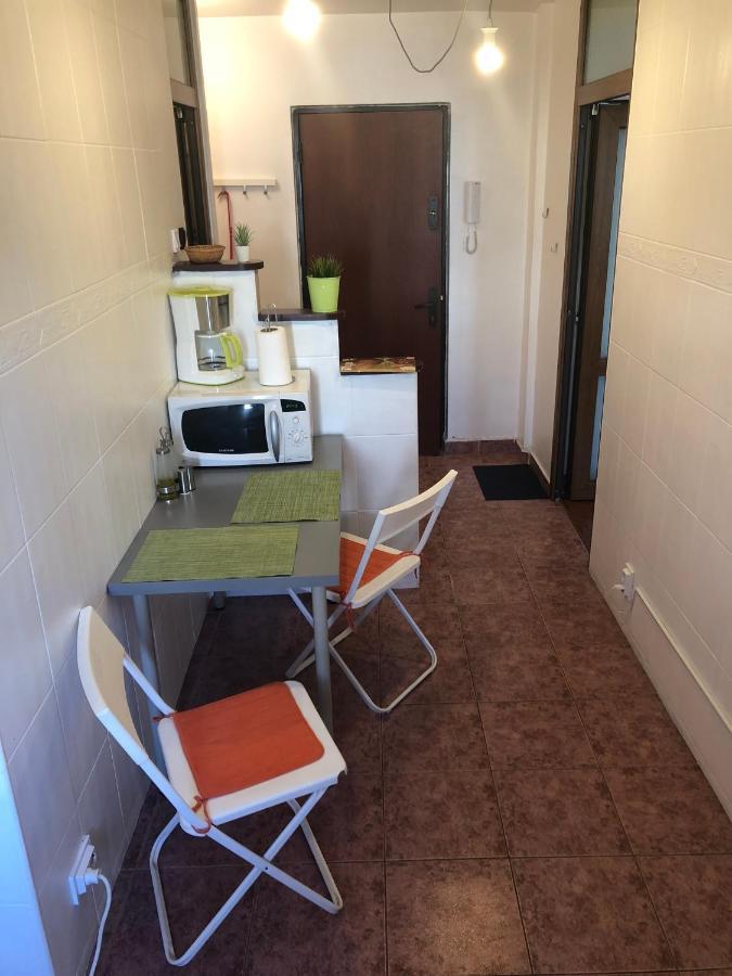 New Green Apartment Studio 1 Bukarest Eksteriør billede
