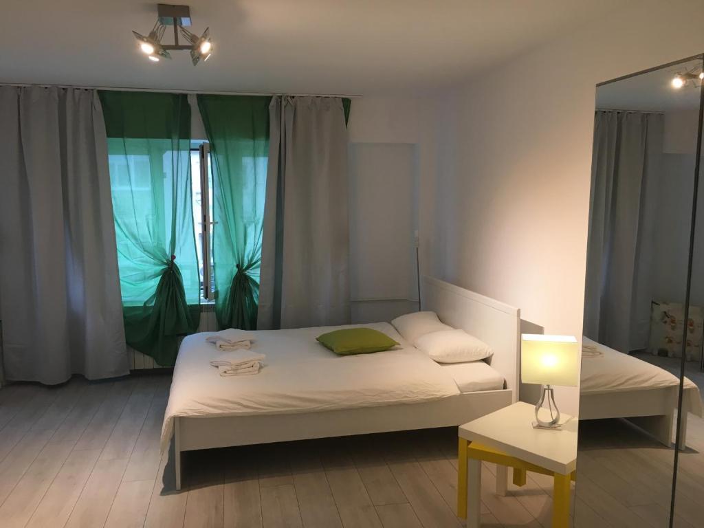 New Green Apartment Studio 1 Bukarest Eksteriør billede